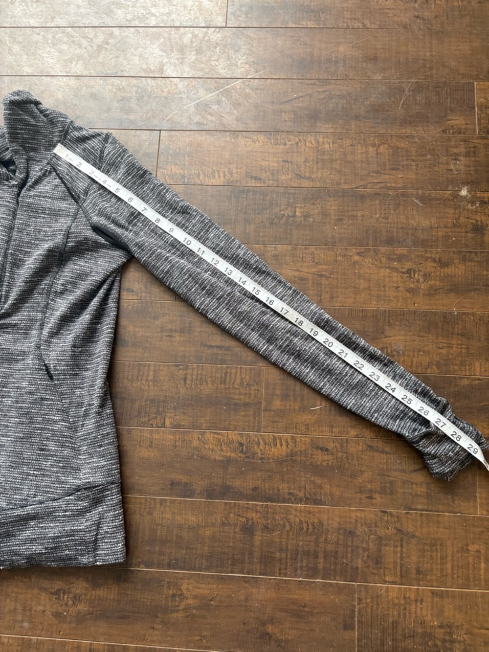 Lululemon Think fast pullover - Picture 5 of 9